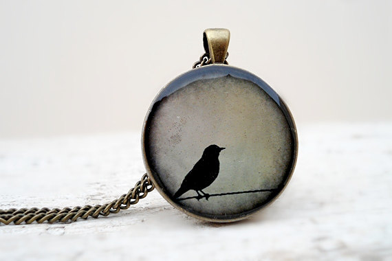 Silhouette Bird Pendant Necklace, Nature Ivory Bird Pendant,super Sweet Gift